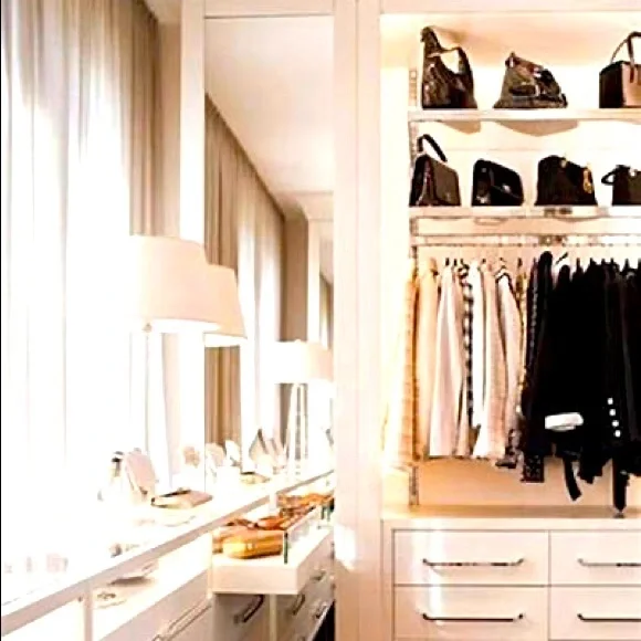 😎 STUDIO CLEAR OUT😎 - Picture 1 of 1